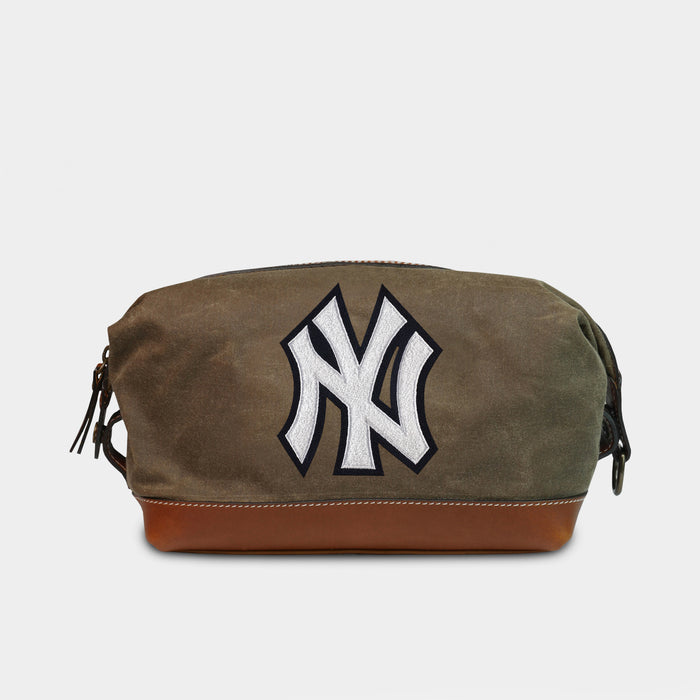 New York Yankees "NY" Pro Waxed Canvas Dopp Kit