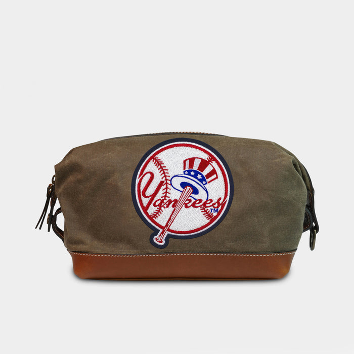 New York Yankees Pro Waxed Canvas Dopp Kit